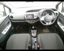 Toyota Vitz 2015