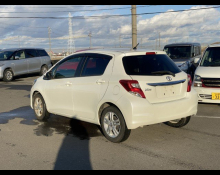 Toyota Vitz 2015