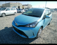 Toyota Vitz 2015