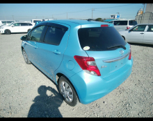 Toyota Vitz 2015