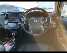 Toyota Crown Majesta 2016