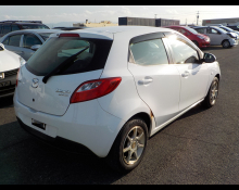 Mazda Demio 2015