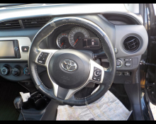Toyota Vitz 2015
