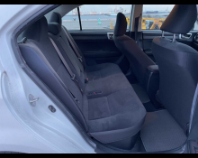 Toyota Corolla Axio 2016