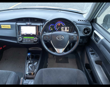 Toyota Corolla Axio 2016