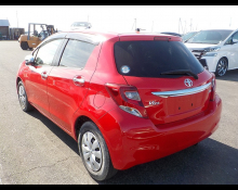 Toyota Vitz 2015