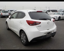 Mazda Demio 2015