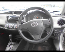 Toyota Corolla Axio 2015