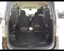 Toyota Voxy 2012