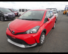 Toyota Vitz 2015