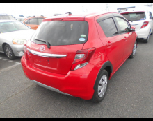 Toyota Vitz 2015