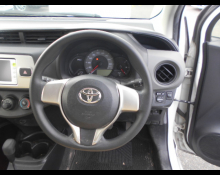 Toyota Vitz 2015