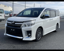Toyota Voxy 2016