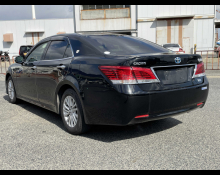Toyota Crown 2016