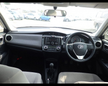 Toyota Corolla Axio 2015