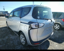 Toyota Sienta 2016