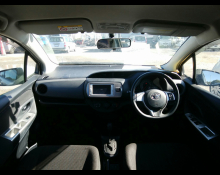 Toyota Vitz 2015