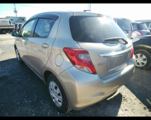 Toyota Vitz 2015
