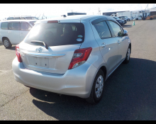 Toyota Vitz 2015
