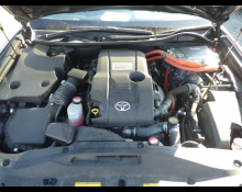 Toyota Crown Hybrid 2015