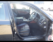 Toyota Crown Hybrid 2015