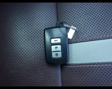 Toyota Crown Hybrid 2015