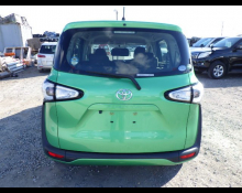 Toyota Sienta 2016