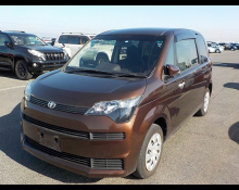 Toyota Spade 2015