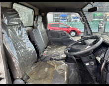 Isuzu Elf Truck 2005