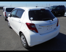 Toyota Vitz 2015