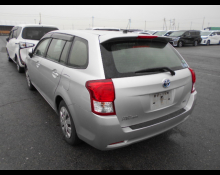 Toyota Corolla Fielder 2015