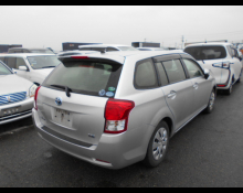 Toyota Corolla Fielder 2015