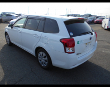 Toyota Corolla Fielder 2015