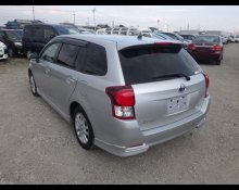 Toyota Corolla Fielder 2015