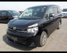 Toyota Voxy 2012
