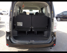 Toyota Voxy 2012