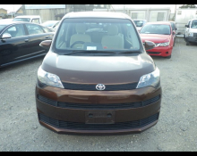 Toyota Spade 2015
