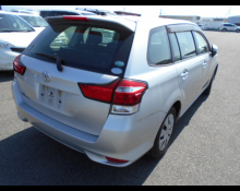 Toyota Corolla Fielder 2015