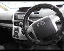 Toyota Voxy 2012
