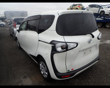 Toyota Sienta 2017