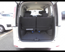 Nissan Serena 2012