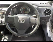 Toyota Corolla Axio 2016