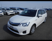 Toyota Corolla Fielder 2015