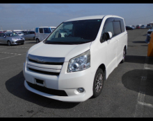 Toyota Noah 2008