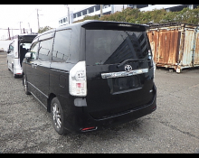 Toyota Voxy 2012
