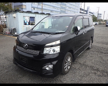 Toyota Voxy 2012