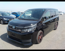 Toyota Voxy 2015