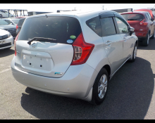 Nissan Note 2015