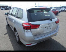 Toyota Corolla Fielder 2016