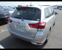 Toyota Corolla Fielder 2016